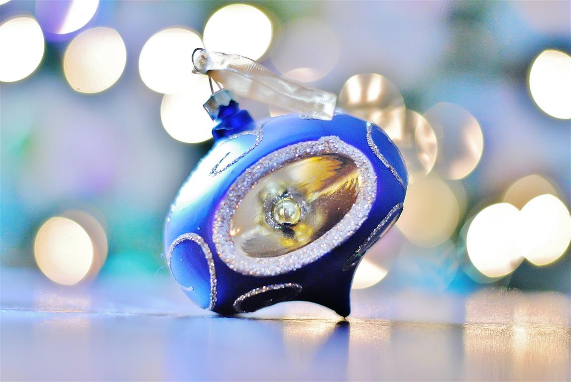 img-4-Blue_Christmas_ornament (Medium)
